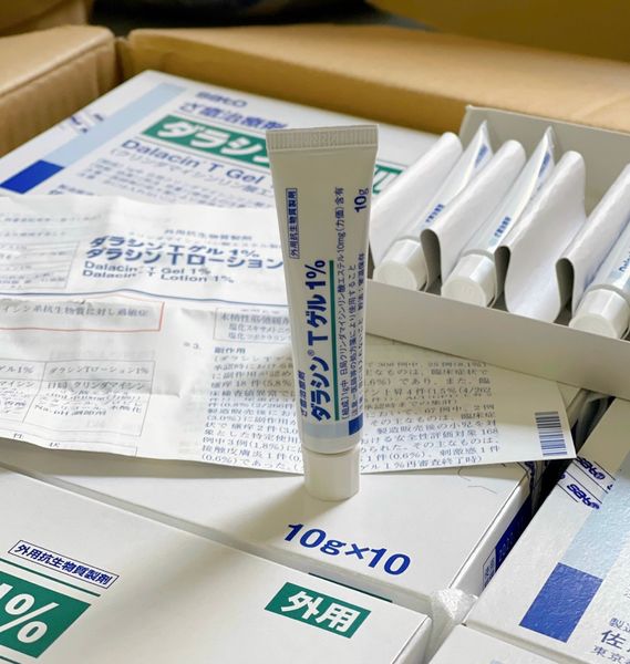 Kem giảm mụn Dalacin T Gel 1% Sato Nhật Bản