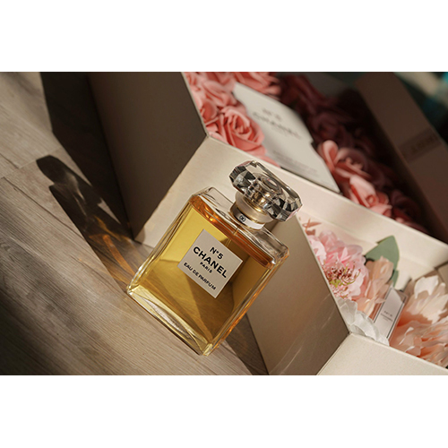 Nº5 CHANEL: La esencia misma de la feminidad - Nº5 CHANEL