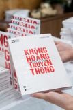 KHỦNG HOẢNG KHÔNG BẮT ĐẦU TỪ TRUYỀN THÔNG