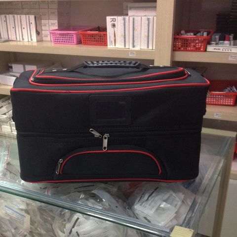 Thùng trang điểm 0011