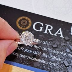 Bảng giá Moissanite GRA USA có giấy thẻ kiểm định quốc tế kim cương nhân tạo