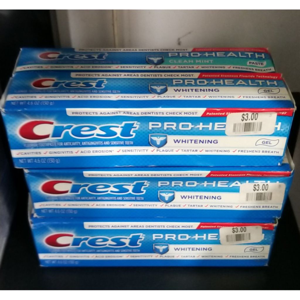 Kem đánh răng Crest Pro Health Whitening Gel / Clean Mint Paste Toothpaste 130g