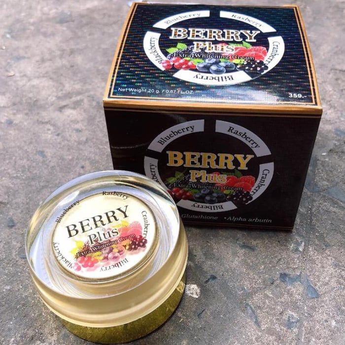 Kem trị nám tàn nhang trắng da Berry Plus Extra Whitening Cream 20g
