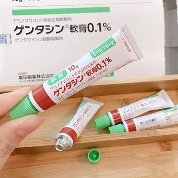 Kem trị cải thiện sẹo Gentacin 10g của Nhật bản