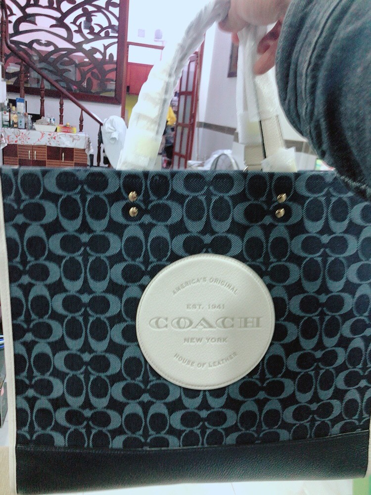 Túi xách da nam Coach New York C2827 – TIẾN THÀNH BEAUTY Túi xách da nam Coach New York C2827 – TIẾN THÀNH BEAUTY
