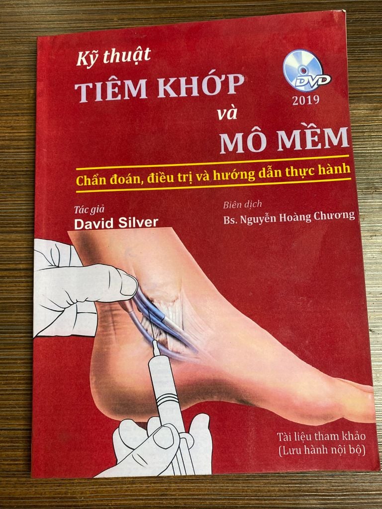 Kỹ thuật tiêm khớp và mô mềm (Sách + DVD) | Bản cập nhật tiếng việt