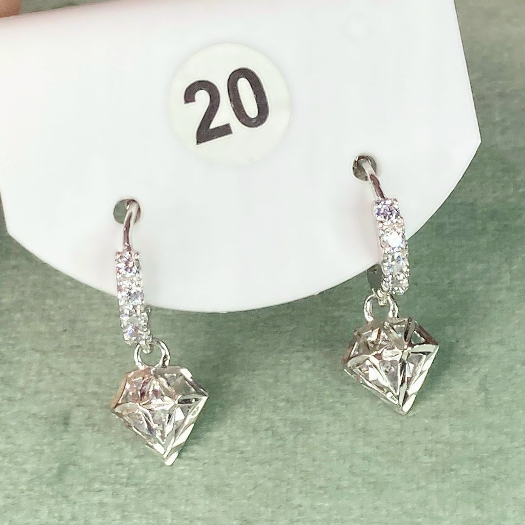 Bông tai bạc ý xi kim số 20, đá CZ Moissanite 5 mm