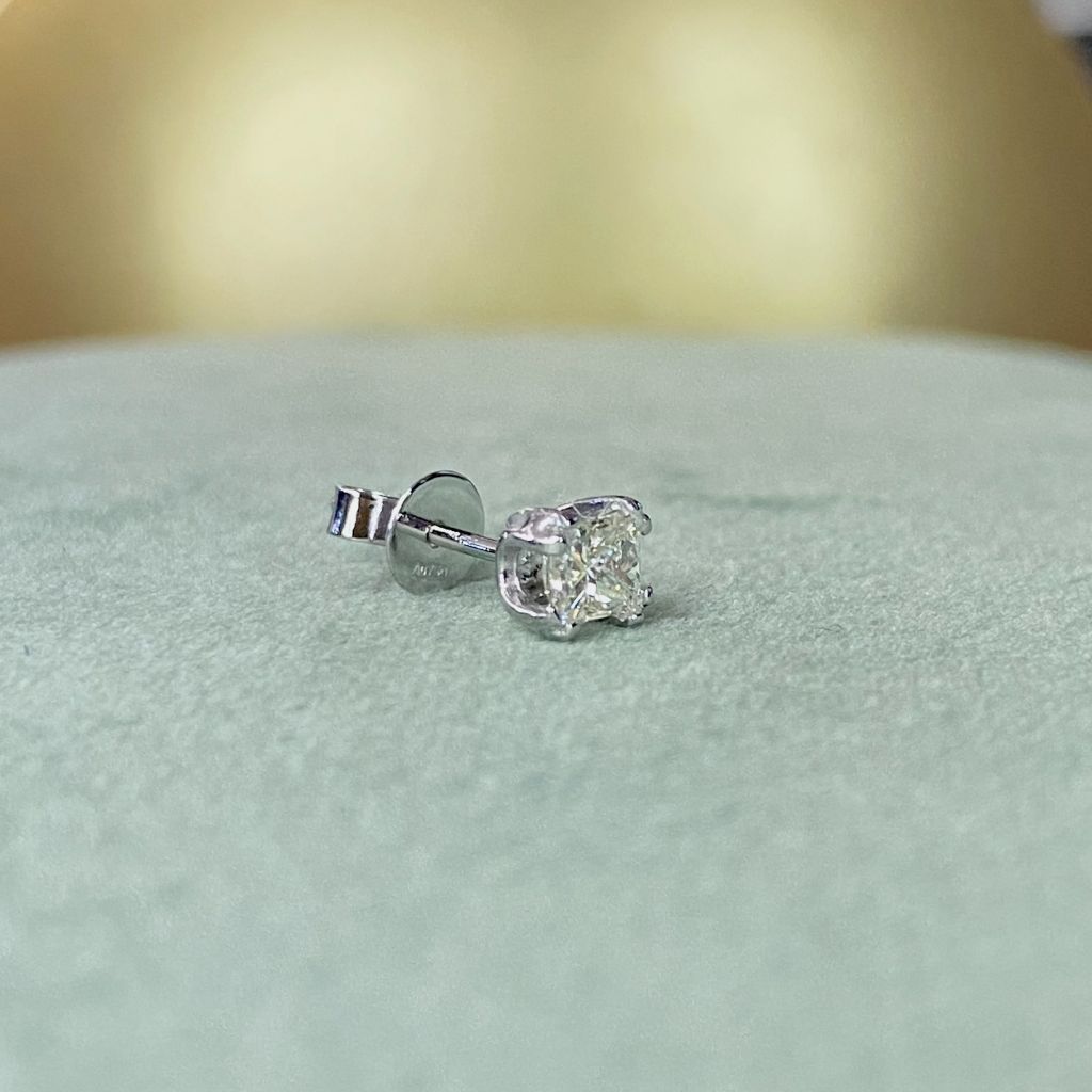 (Đã bán) bông tai vàng 750 18k kim cương thiên nhiên 3.5 li vuông