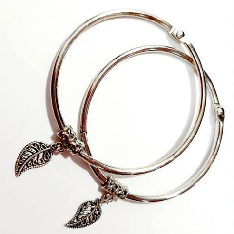  Vòng inox trơn xỏ hạt charm resin 