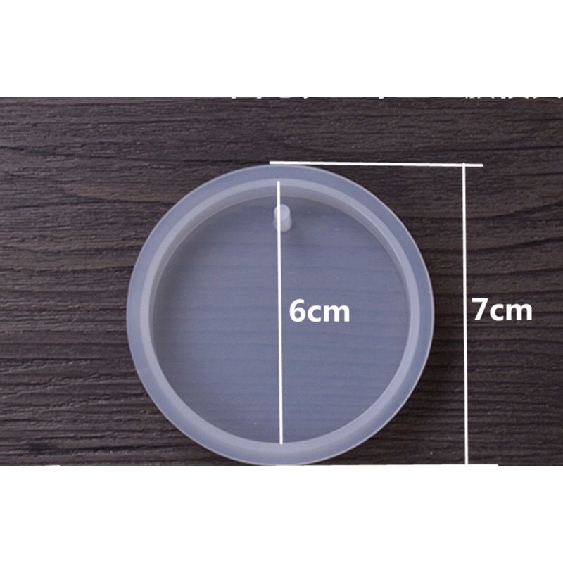 Khuôn resin làm móc khóa tròn có lỗ sẵn