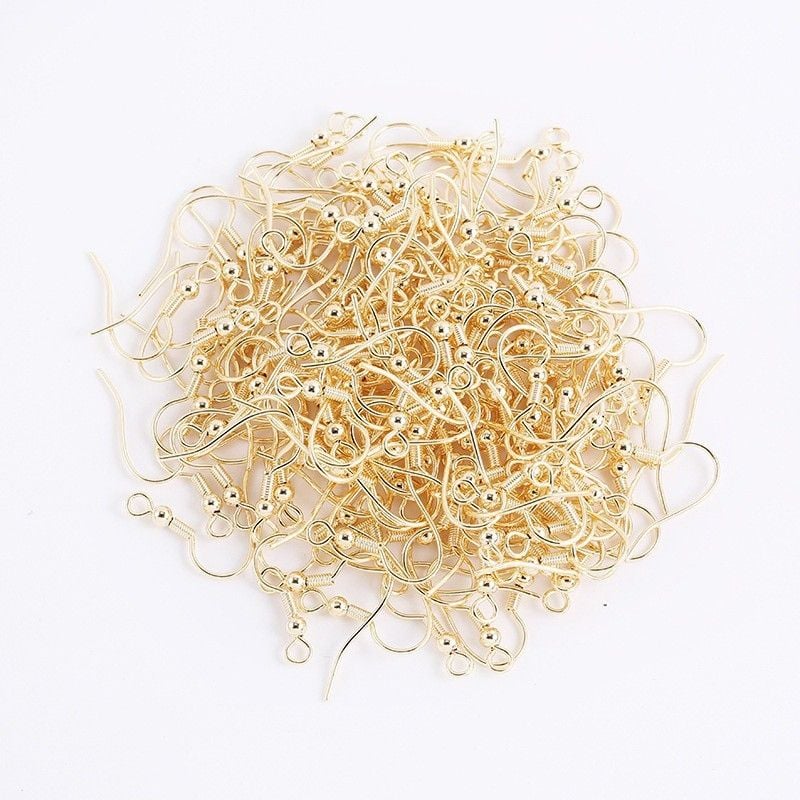 Bông tai móc câu màu trắng bạc và vàng kim