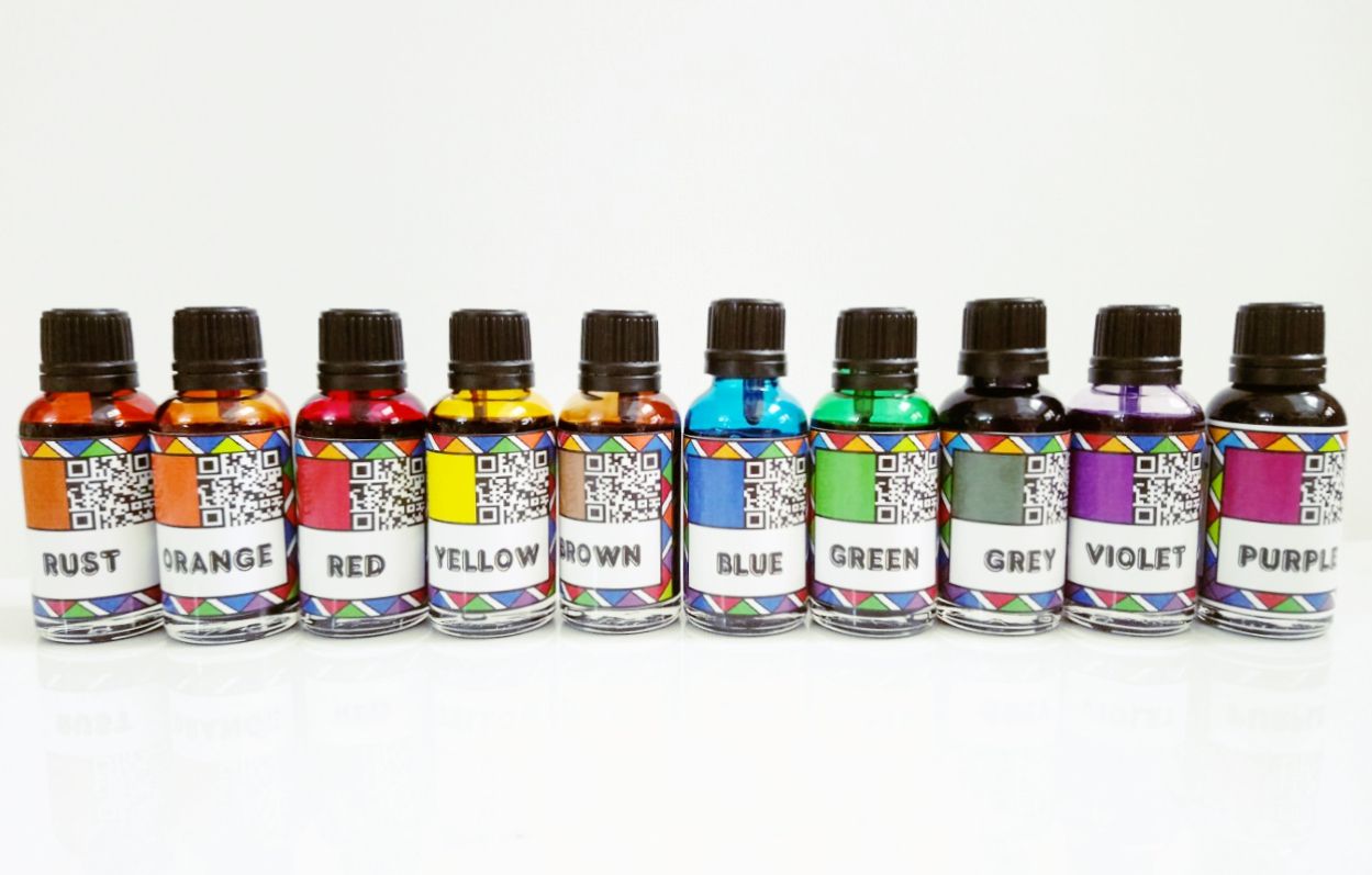 Màu pha nhựa RESINTINT (Màu trong) chai 50g