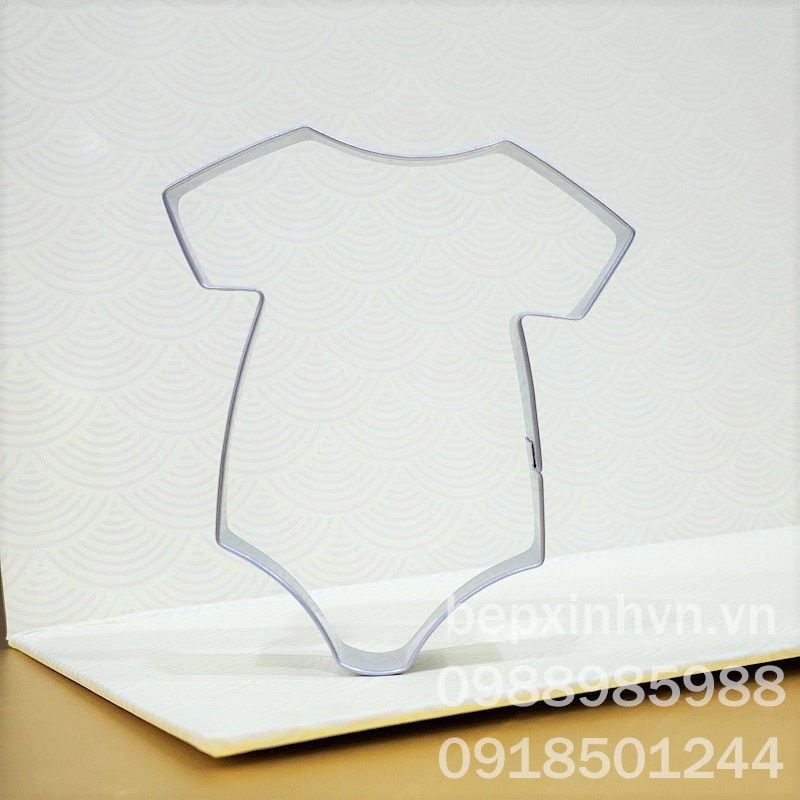 Khuôn nhấn bánh quy trang phục baby mẫu 2