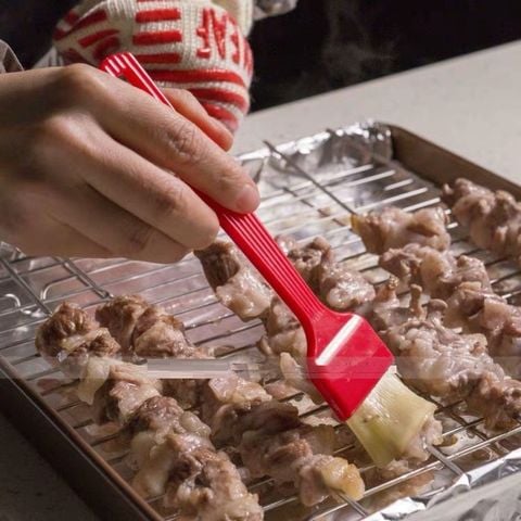 Chổi Breadleaf cán nhựa đỏ