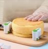 Dụng cụ cắt lát bánh gato