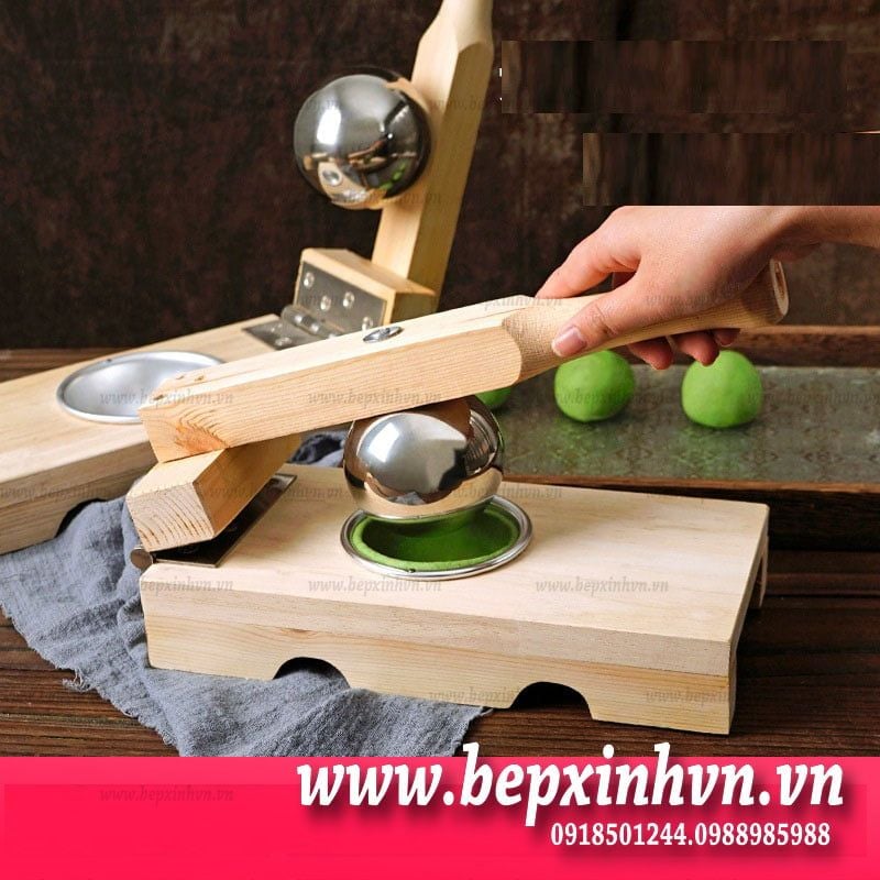 Dụng cụ ép vỏ bánh bao gỗ