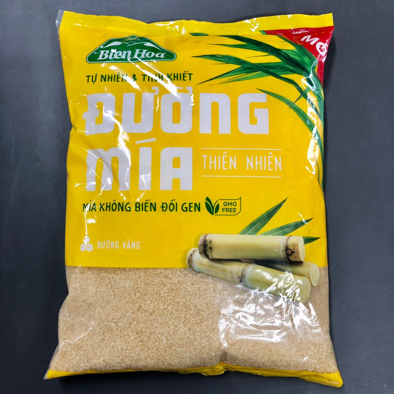 Đường mía vàng Biên Hòa 1kg.