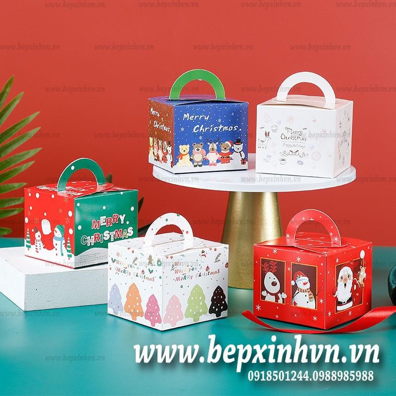 Hộp bánh kẹo Giáng Sinh 9x9x8cm (set 5 hộp)