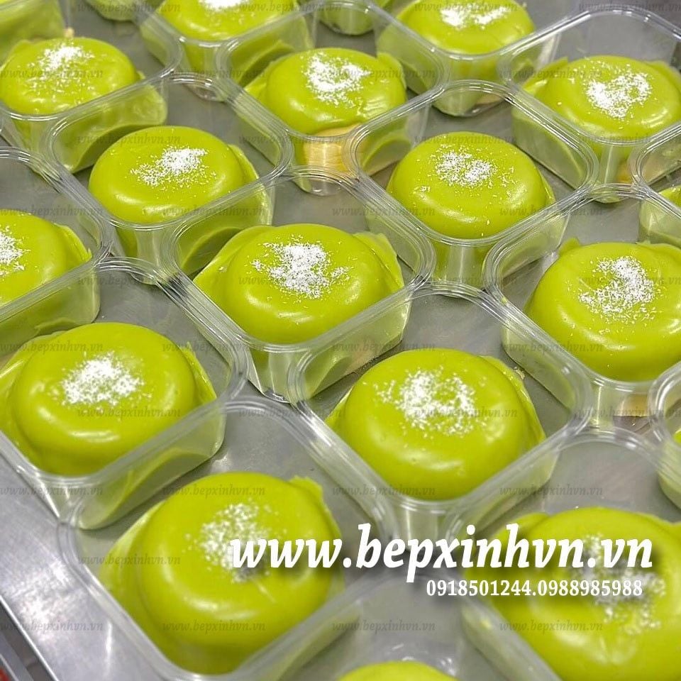 Hộp nhựa vuông trong 650ml W110.