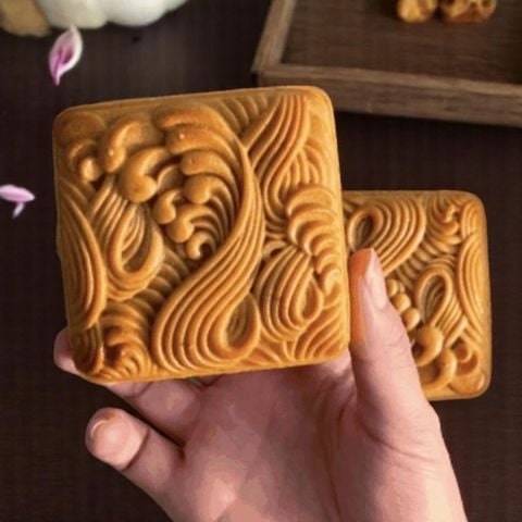 Khuôn trung thu lò xo 150g 1 mặt vuông sóng nước