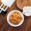 Khuôn trung thu lò xo 150gr mặt lân