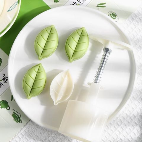 Khuôn trung thu lò xo 30g 01 mặt chiếc lá