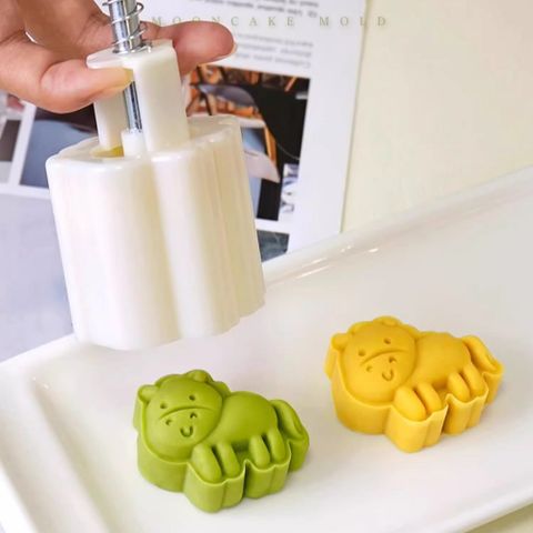 Khuôn trung thu lò xo 30g Ngựa con