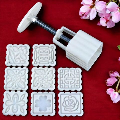 Khuôn bánh trung thu lò xo 50g 8 mặt vuông