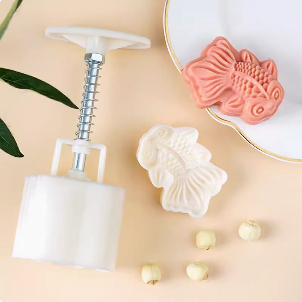 Khuôn trung thu lò xo 50g Cá đuôi xòe