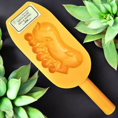 Khuôn trung thu gõ Vĩnh Trường 250g bầy heo.