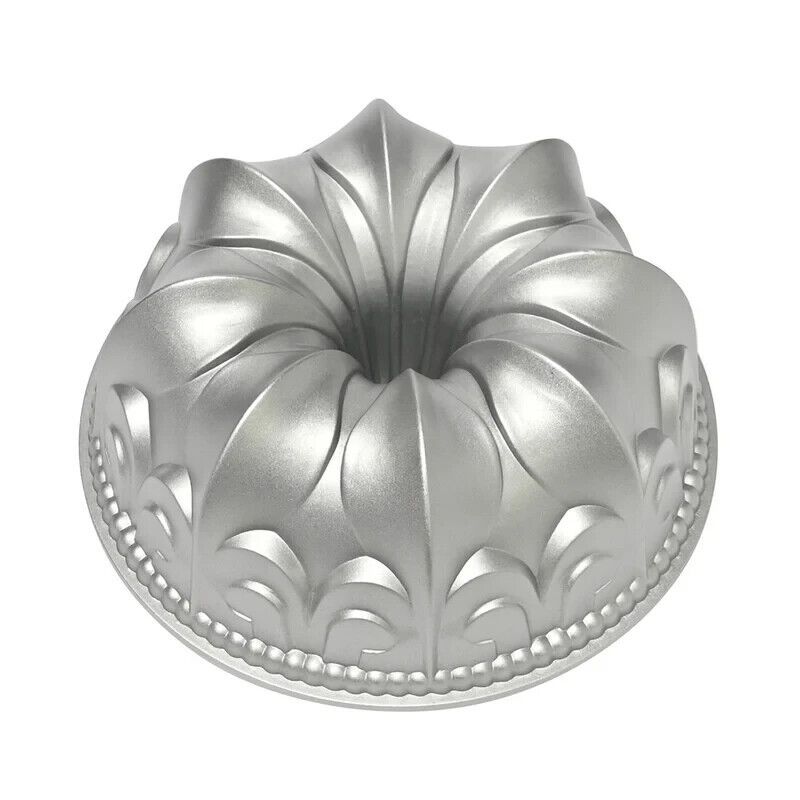 Khuôn bánh nướng Bundt hình hoa ly 9''