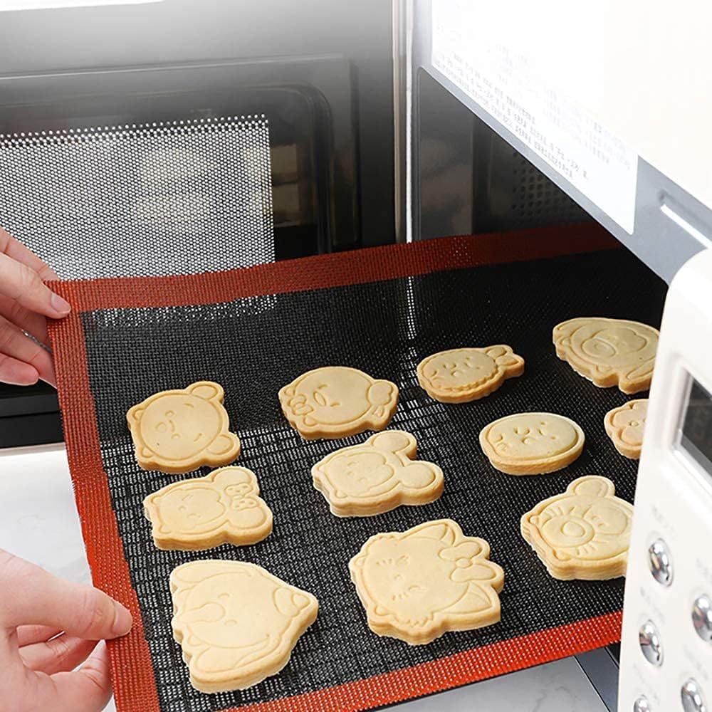 Tấm lót nướng silicon lưới đen rỗng viền đỏ 60x40cm