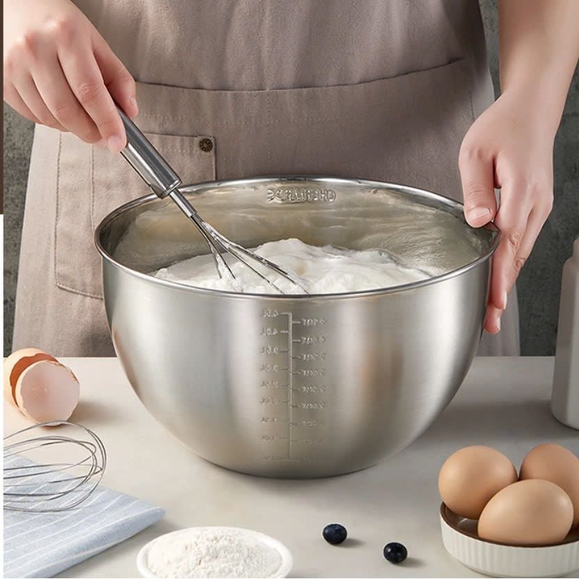 Tô trộn bột chia vạch 24cm Chefmade WK9365