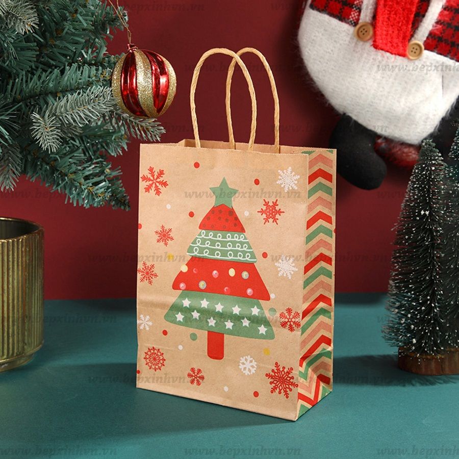 Túi giấy kraft quai xách Giáng Sinh hình Cây Thông Noel