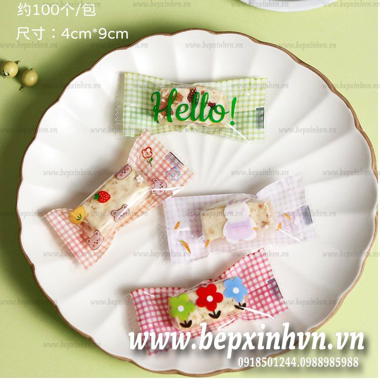 Túi đựng kẹo nougat caro sắc hoa (100 túi)