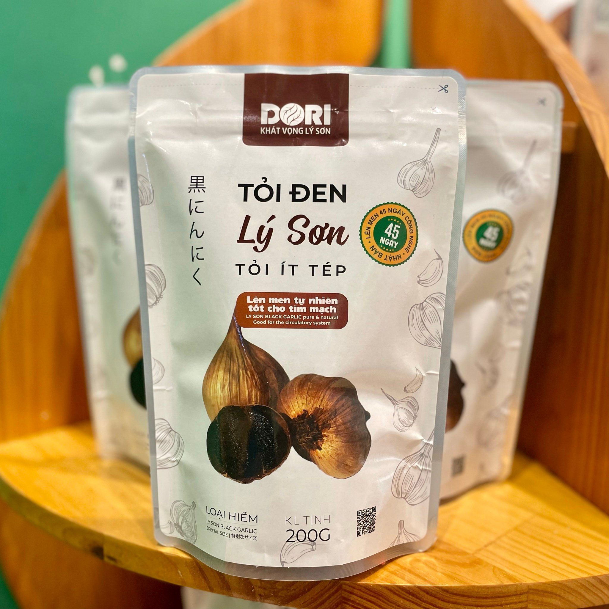 Tỏi đen Lý Sơn Dori - Loại ít tép - túi 200g