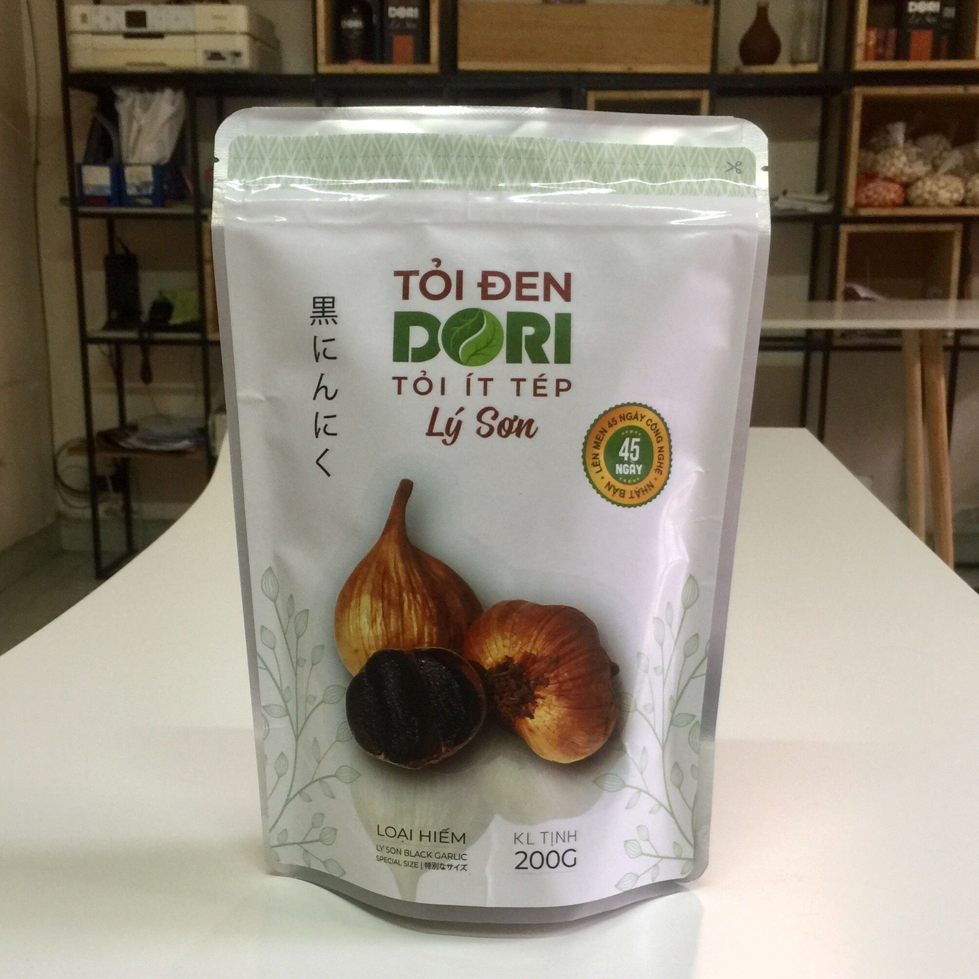 Tỏi đen Lý Sơn Dori - Loại ít tép - túi 200g