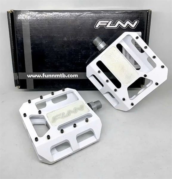 Pedal xe đạp FUNN Soljam Viper