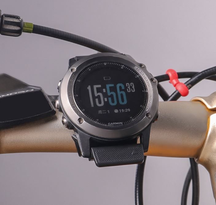 Bát gắn các dòng đồng hồ đeo tay Garmin lên ghidong xe đạp MT071