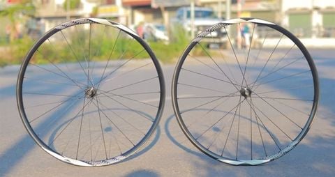  Bộ Bánh Xe Đạp MTB Pinnacle RSL Carbon bạc đạn Ceramic Ratchet 54T 29 inch 15x110 / 12x148 1300gram 