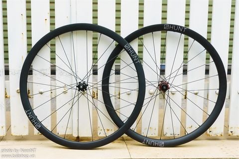  Bộ bánh xe đạp gravel carbon Hunt 35 700c 12x100 / 12x142 