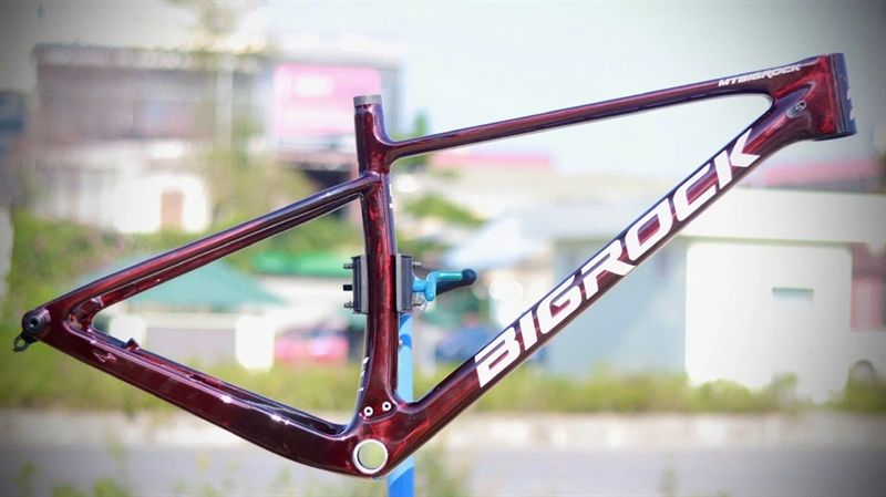 Sườn xe đạp MTB carbon BigRock MT9 2023 29inch Đỏ đen vân carbon