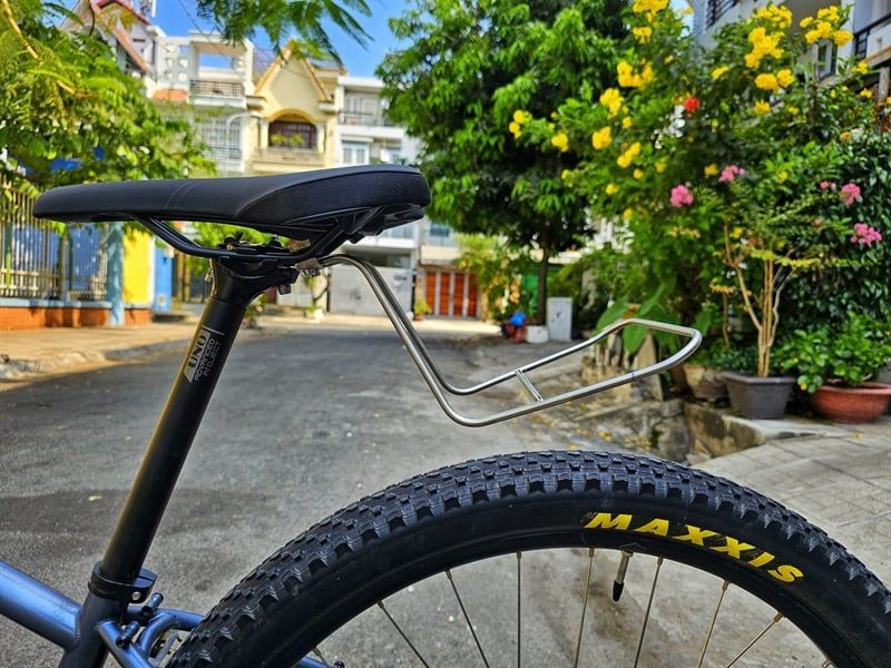 Baga Inox gắn gọng yên xe đạp BRrack R10