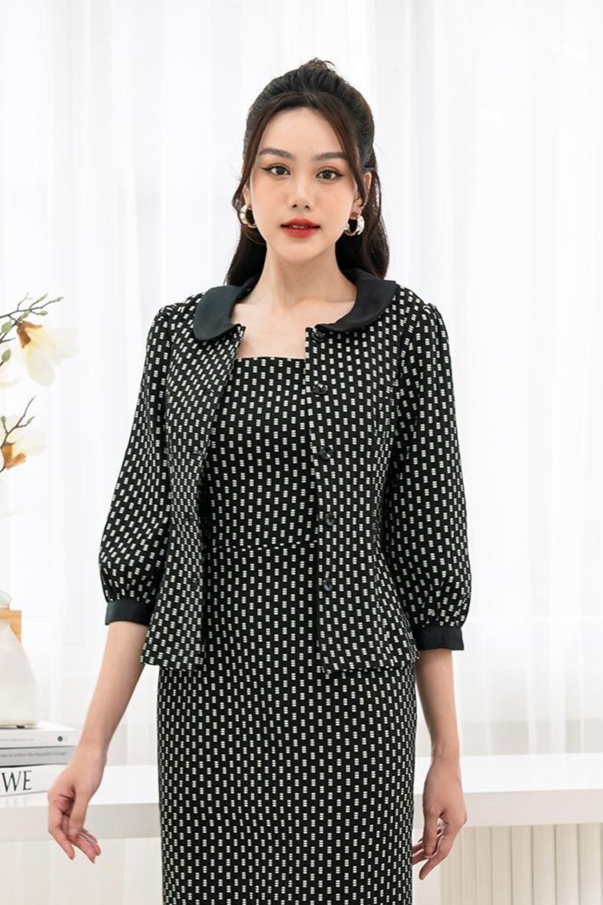 Áo Khoác Vest Cổ Bẻ Tay Bồng Chấm Bi Mix Set - L65D22T005