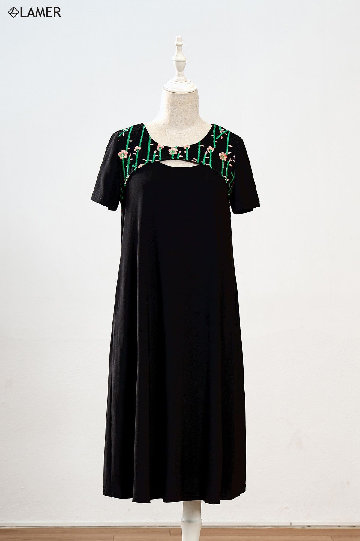 Đầm suông phối ren - B63T24H007