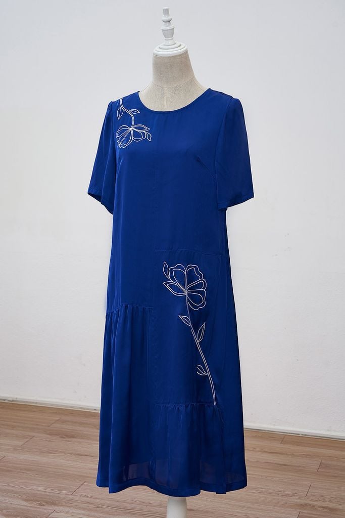 Đầm suông thêu - B63T24Q001