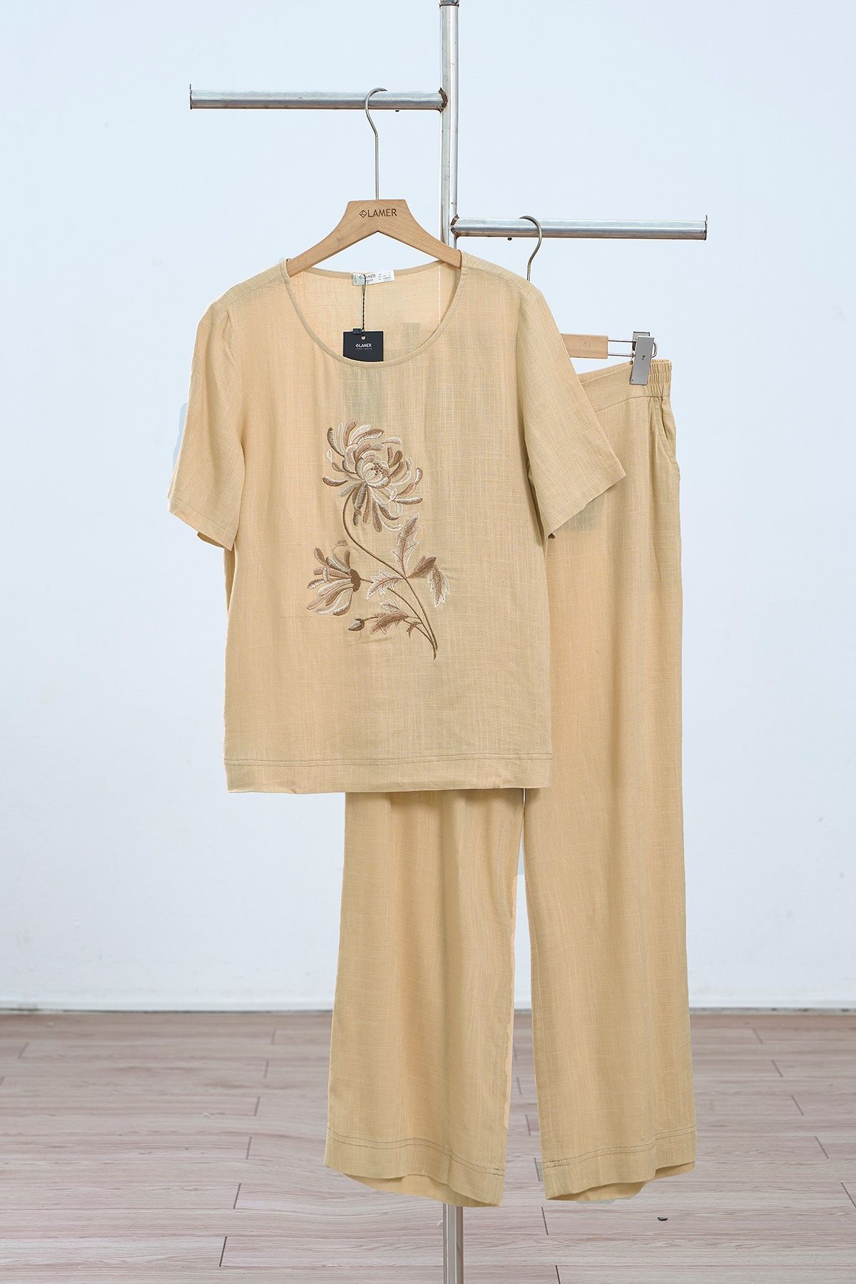 Quần ống rộng trần chỉ  - B64W25Q001