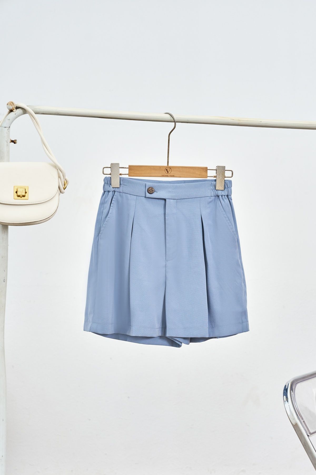 Quần short ly bung chun sườn - D64S25H001