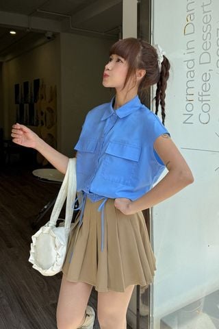 Áo sơ mi croptop vai chờm túi ốp - H61H24H001