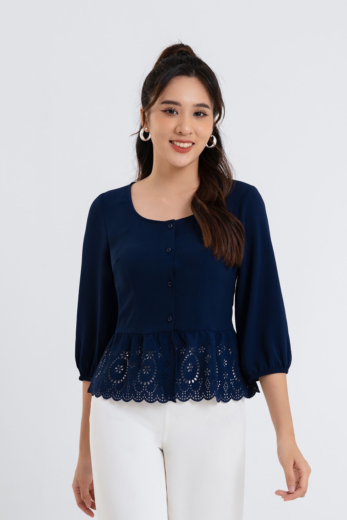 Áo Peplum Cổ U - L61B22H085